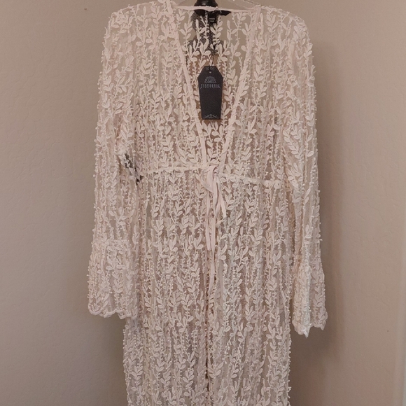 DISTURBIA Jackets & Blazers - DISTURBIA UK20 US16 EVANGELINE LACE KIMONO CREAM SHEER FOLIAGE